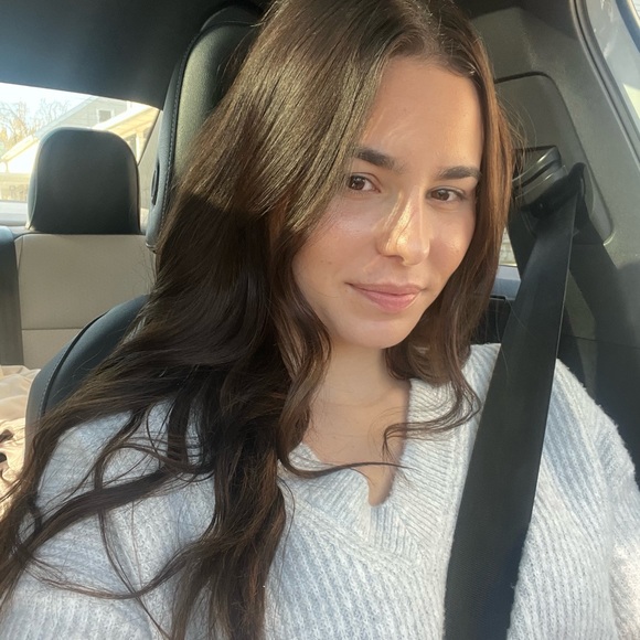 Meet your Posher, Kelsie - Picture 1 of 5